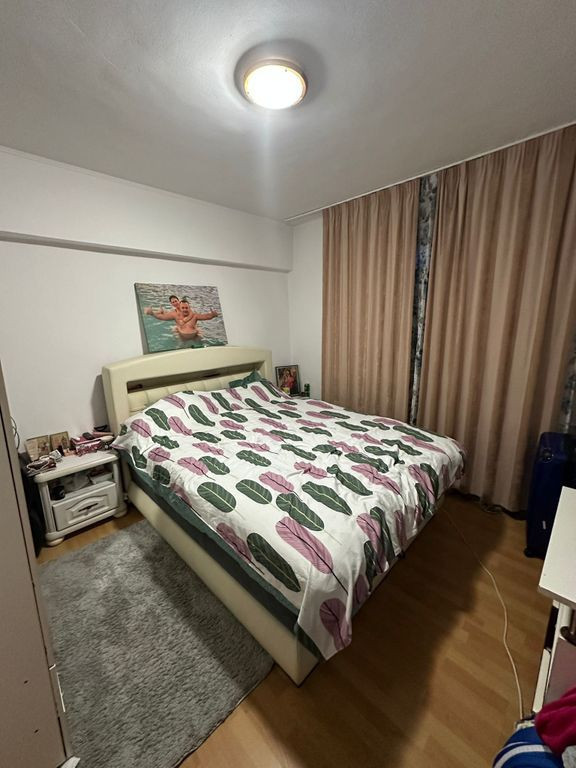 Apartament 3 camere decomandat Soseaua Giurgiului Stradal