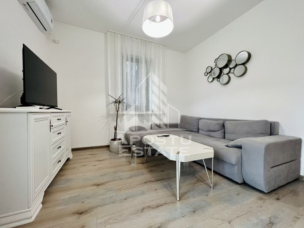 Apartament cu doua camere , bloc nou, loc de parcare ,zon...