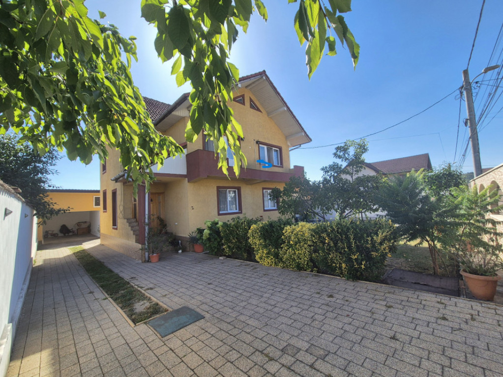 Casă P+1 cu facilitați complete, str. Șișești