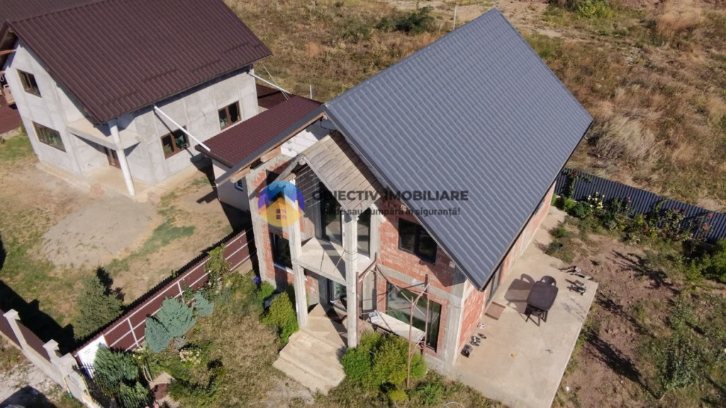 Casa de vânzare Piatra Neamț – cu view spre munte