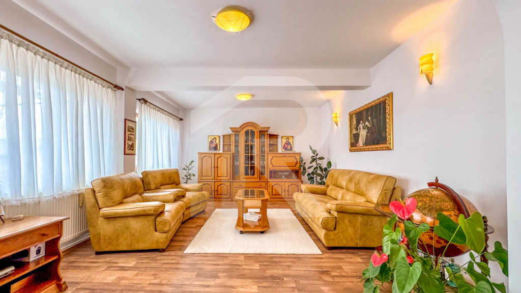 Casa | 356 mpc | Lot 1422 mp | Atelier de creatie | Locuinta