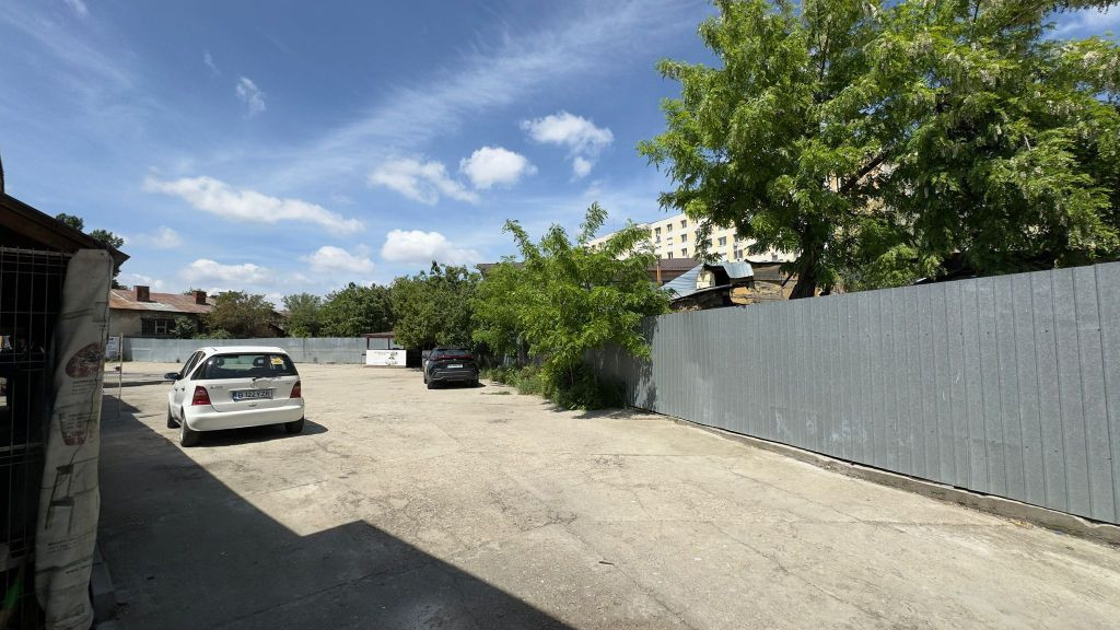 Teren 1330mp Grigorescu metrou Dristor Salajan statuie No...