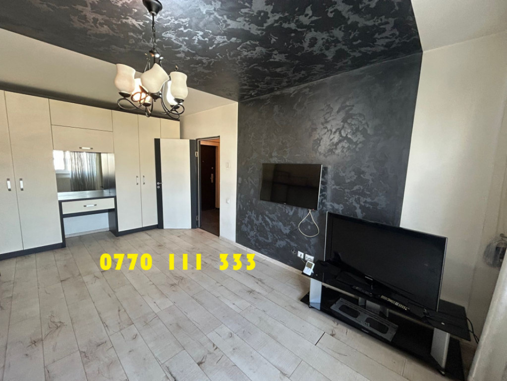 Apartament 1 camera, Calea Calarasilor, etaj intermediar.