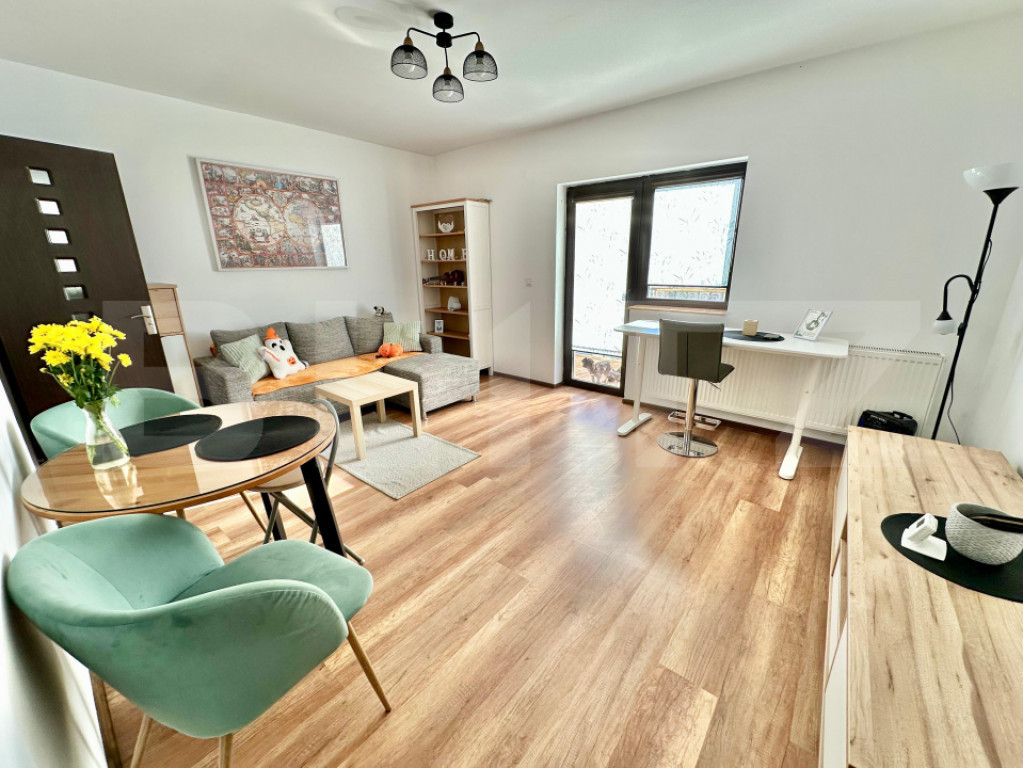 Apartament de vanzare, et 1 cu 2 camere, 50 mp, zona Dealul