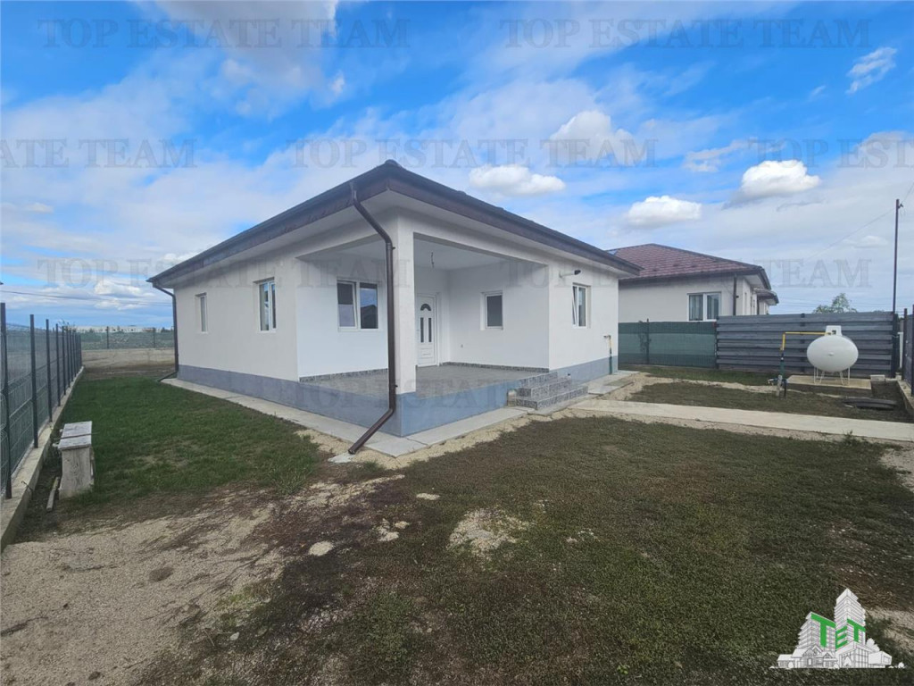 Casa parter 3 camere teren 386mp in Ciorogarla