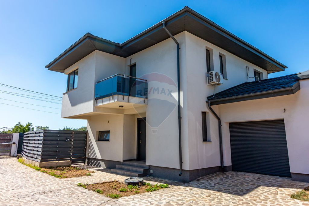 Vilă de vânzare în Dragomirești Deal, aproape de șos...