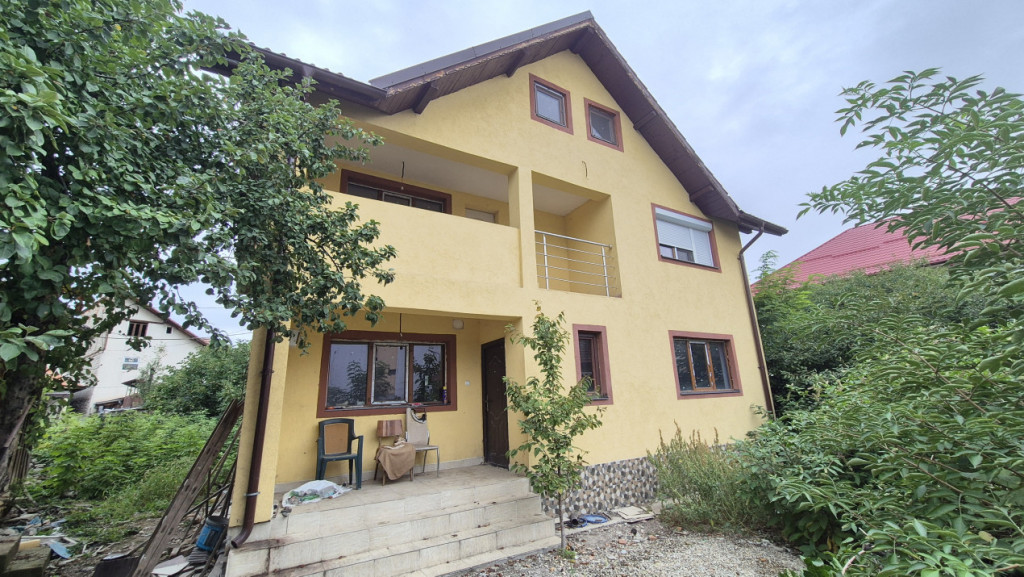 Imobil situat în zonă centrală - Aleea Zorilor