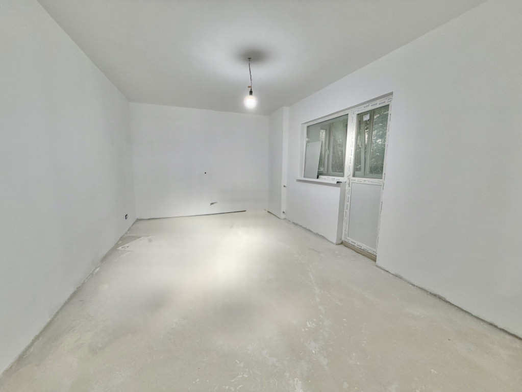 Apartament 2 cam. Stefan cel Mare, bloc 1981