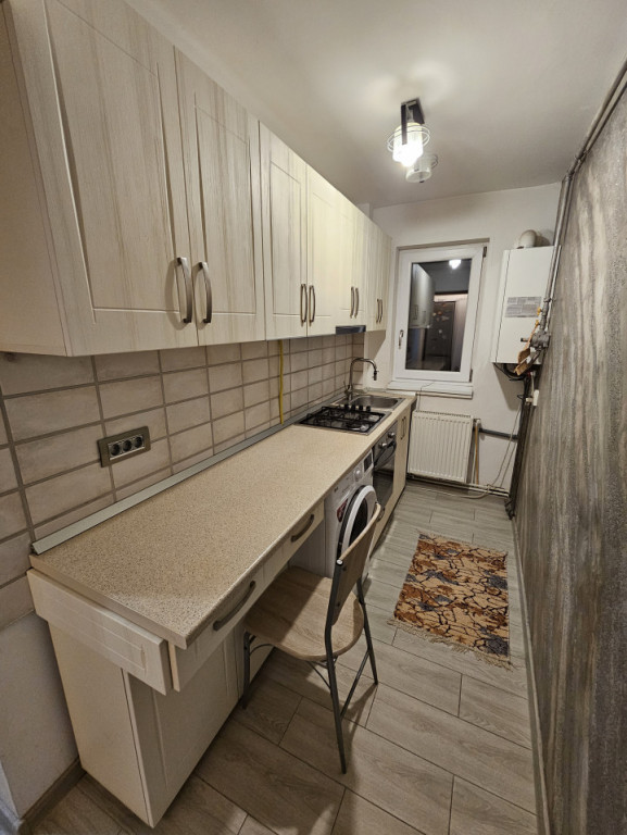 Apartament 3 camere, mobilat/utilat modern, str. Mioriței