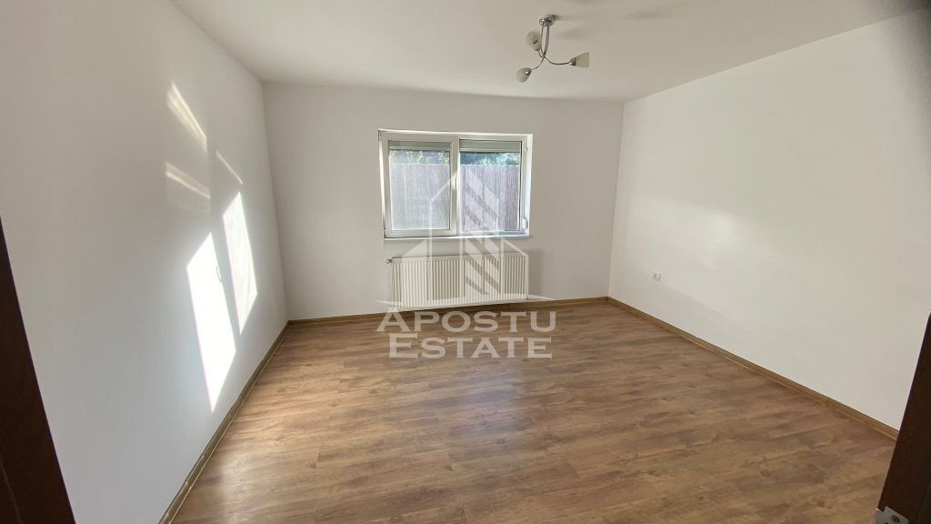 Casa individuala, 4 camere, centrala proprie,cur,zona Lip...