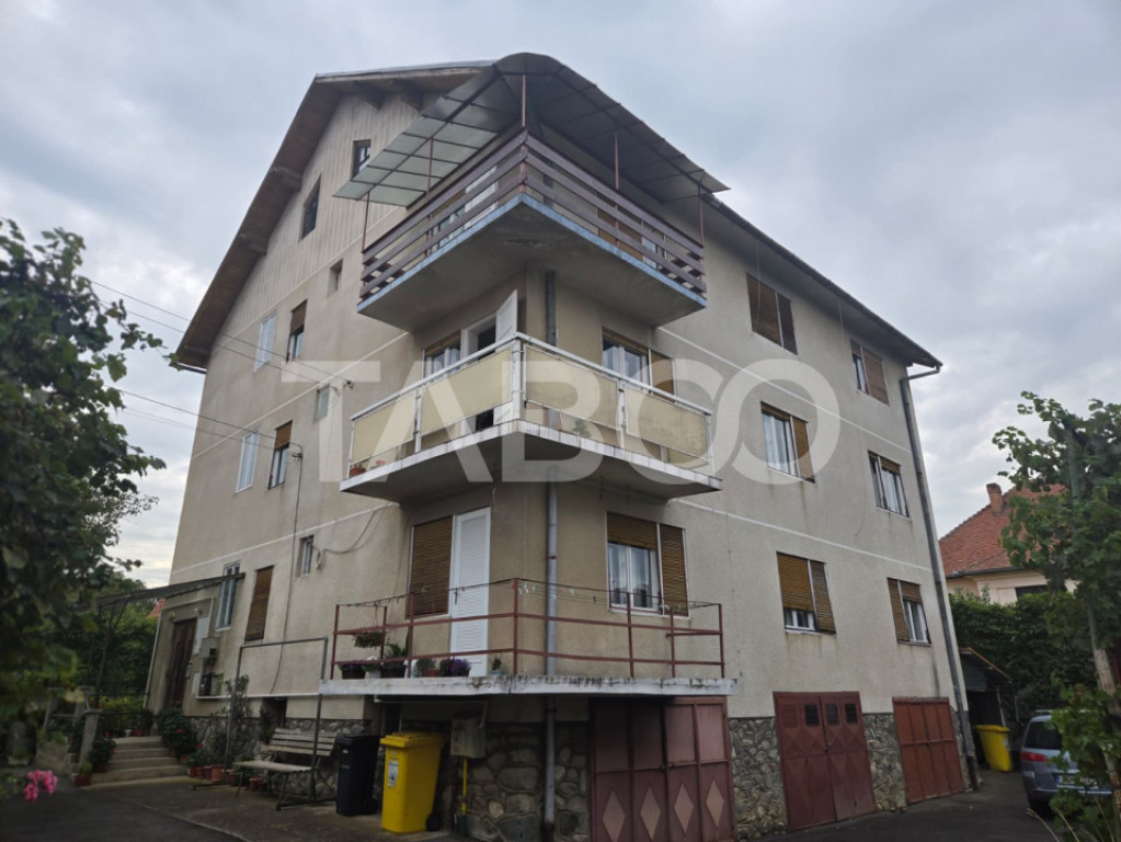 Apartament de vanzare la casa 4 camere 129mp zona Sub Arini