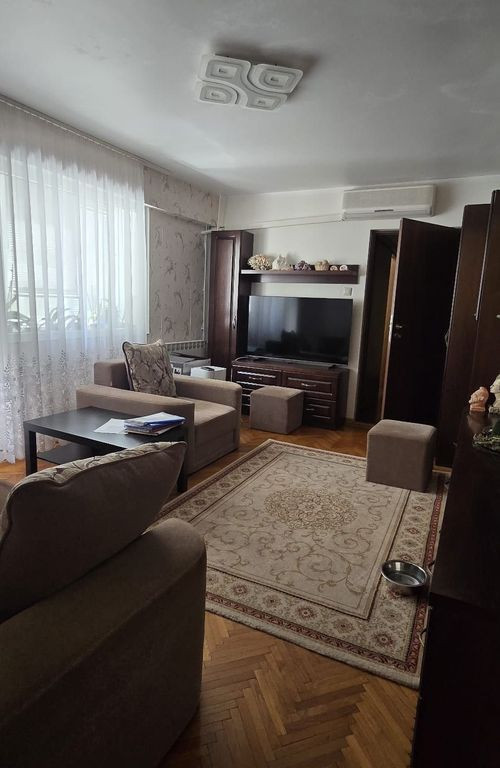 3 CAMERE, CULTURAL/OBREGIA, CENTRALA, MOBILAT PARTIAL