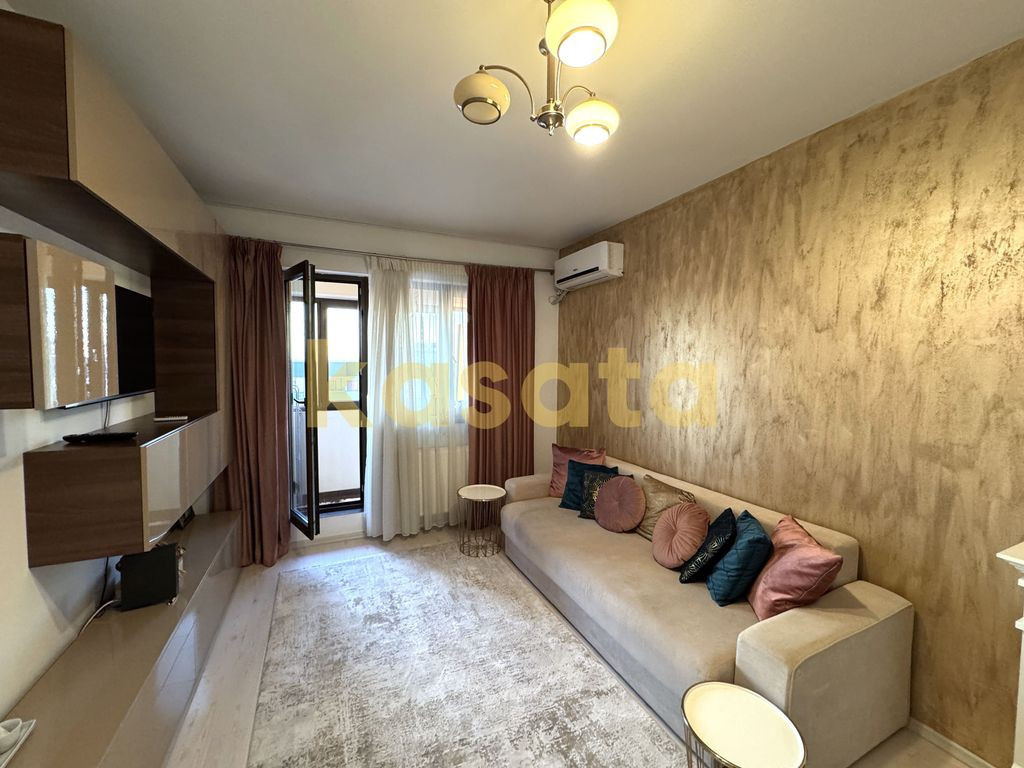De inchiriat apartament cu 2 camere - 500 de metri de met...