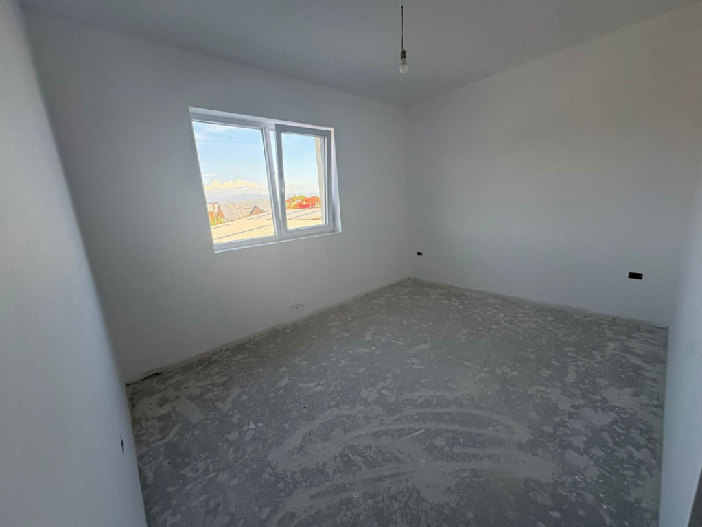 Apartament 2 camere - etaj 2 - bloc nou - zona Șișești