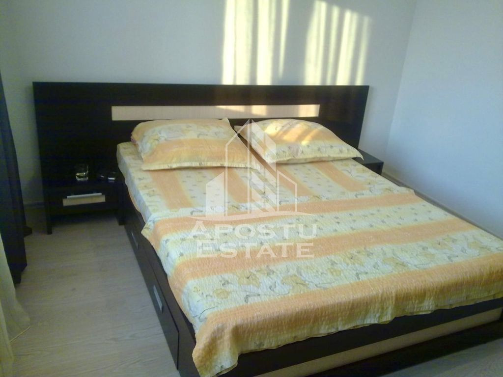 Apartament 2 camere,decomandat,zona Dorobantilor