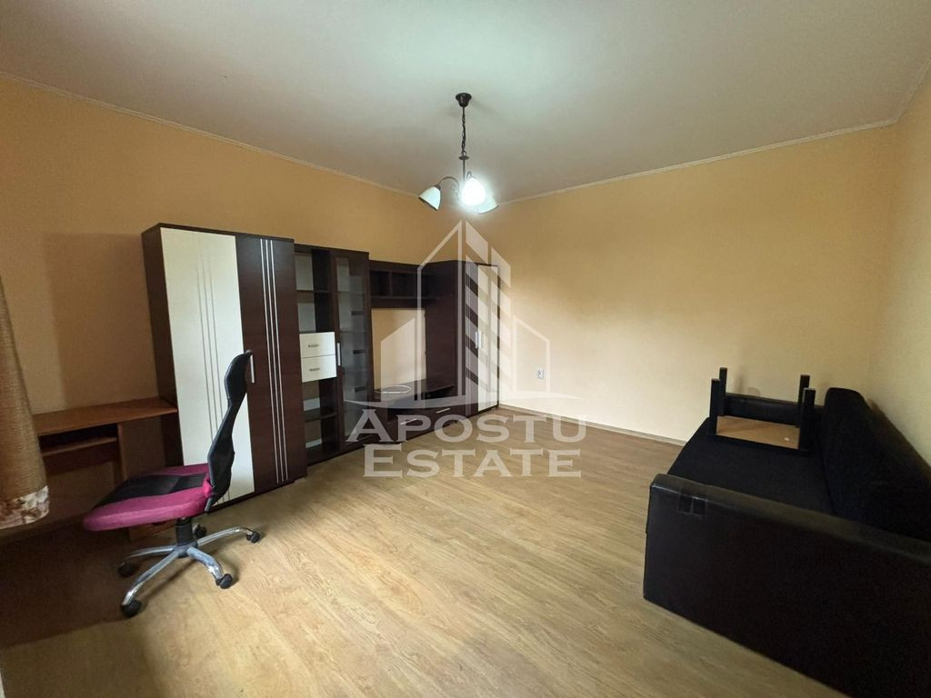 Casa 1 camera curte comuna,centrala proprie,Judetean