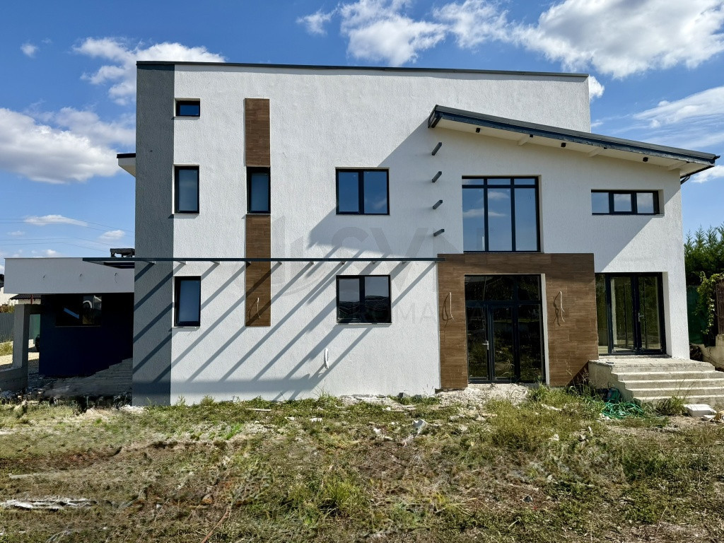 Vila Moderna Balotesti Dumbraveni