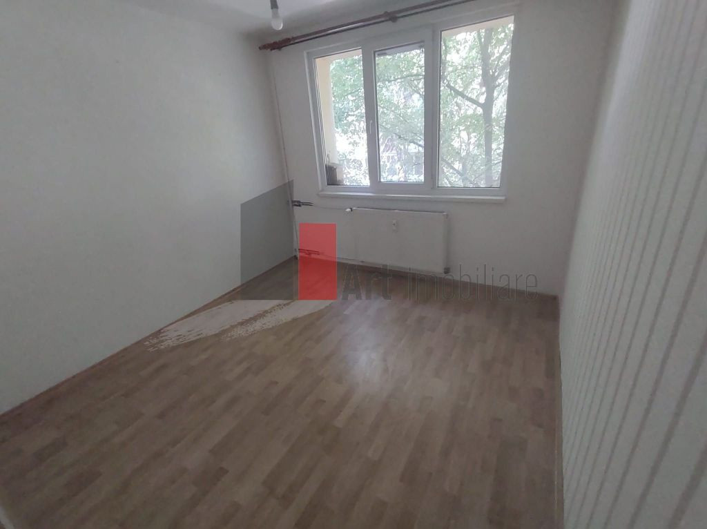 Vânzare apartament 4 camere decomandat Bd. Brâncoveanu ...