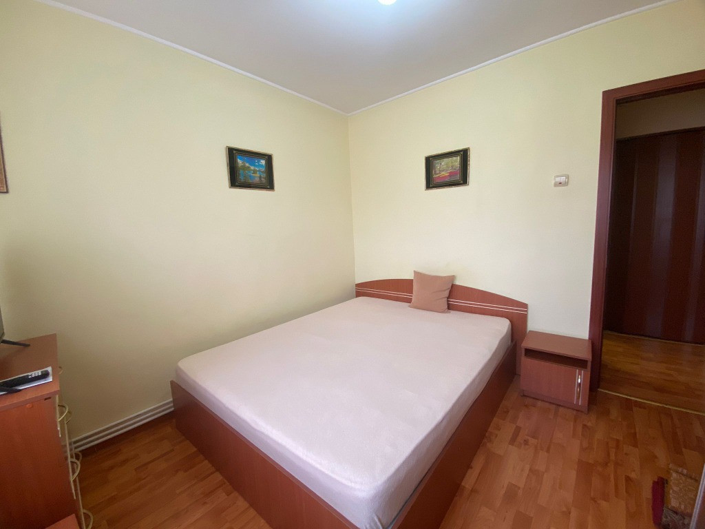 Apartament 2 cam decomandat, centrală termică, mobilat și utilat