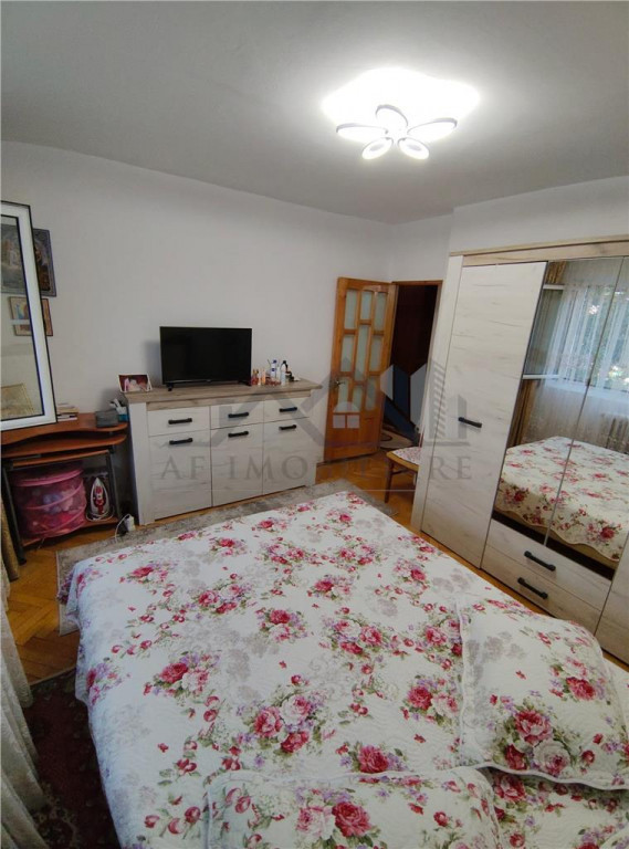 Apartament 3 camere CUG - Tudor Neculai