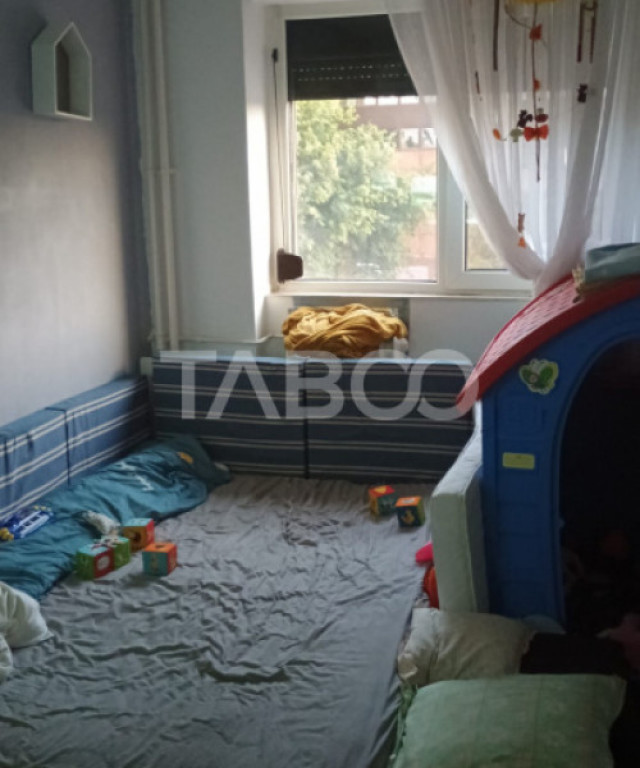 De vanzare apartament 3 camere decomandat Pantelimon langa p