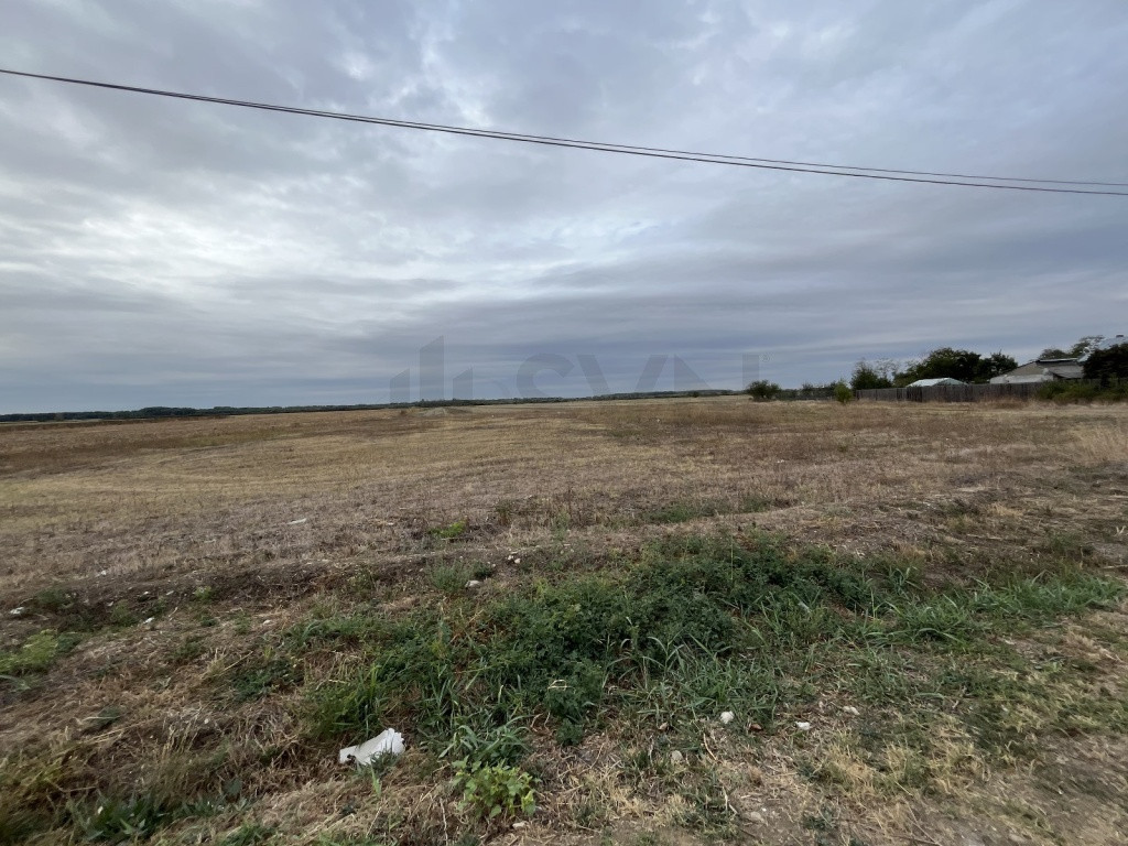 Teren intravilan construibil zona rezidentiala