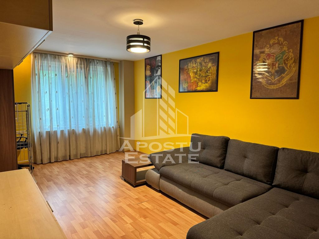Apartament cu 3 camere si 2 bai, zona Circumvalatiunii, D...