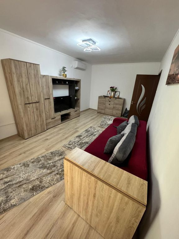 Apartament 2 camere de inchiriat- zona Gara