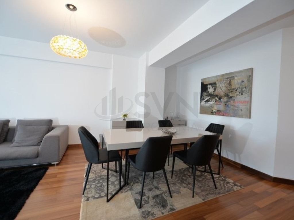 Apartament de 4 camere l 169 mp l Complet mobilat si reno...
