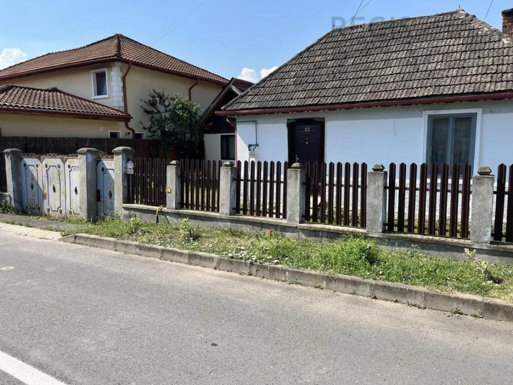 CASA 3 CAMERE, CRISTIAN