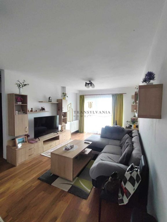 Apartament 3 camere, 70 mp, balcon 12 mp, Zona Liviu Ciulei.