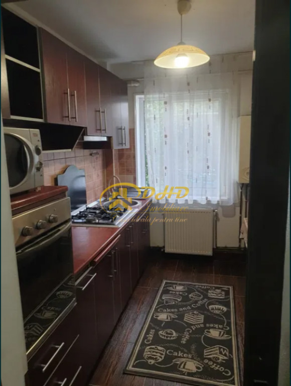 Se da in chirie ap 2 camere, decomandat, Podu Ros, pret negociabil