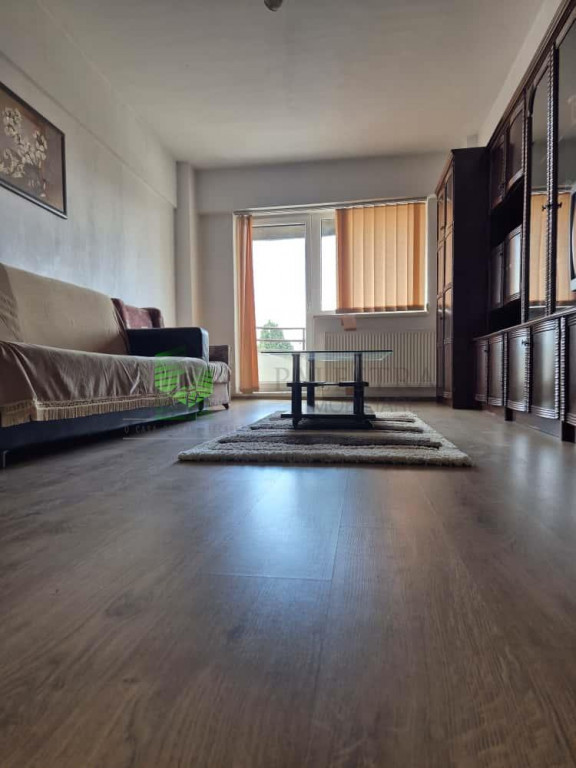 Apartament 3 camere Centrul Civic,3 balcoane,structura mare,