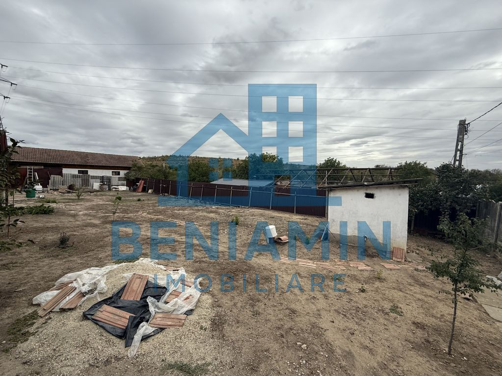 Teren Intravilan - 408mp - Simnicul de jos - imprejmuit