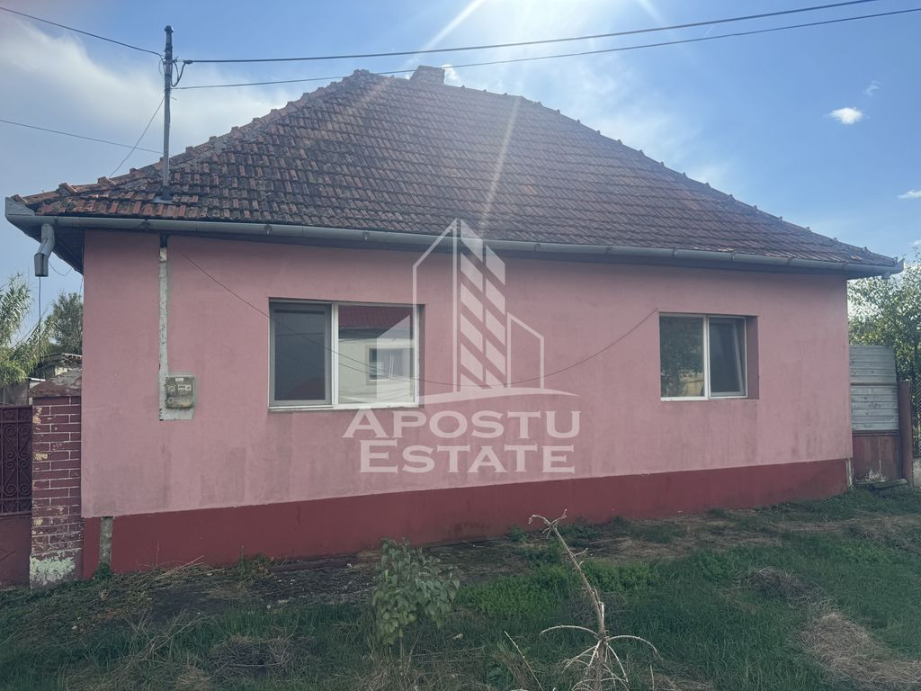 Casă individuală cu 1439 mp teren