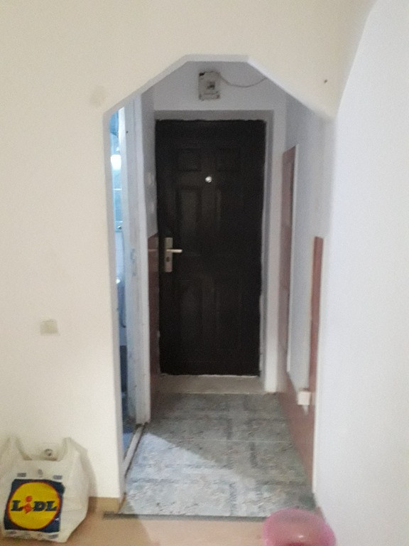 Garsoniera Confort 3 - Parter Zona Burdujeni