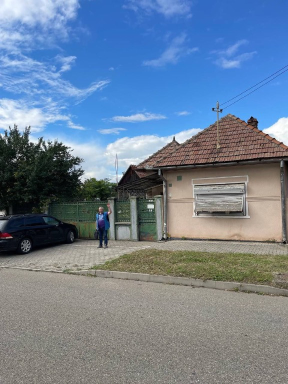 Casa individuala, zona centrala - posibilitate business !!