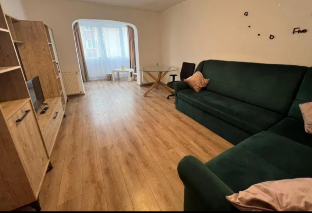 Apartament 2 camere, decomandat - zona Triaj