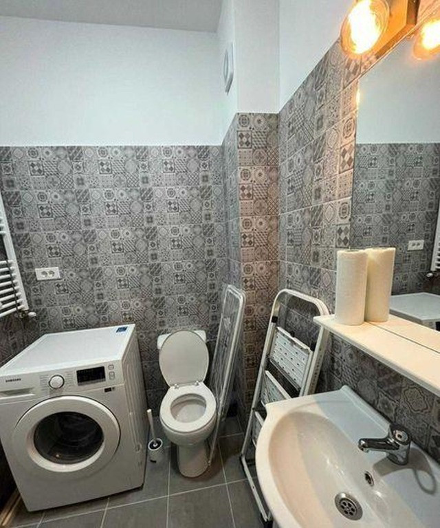 Metalurgiei studio venus 4 cu noiembrie