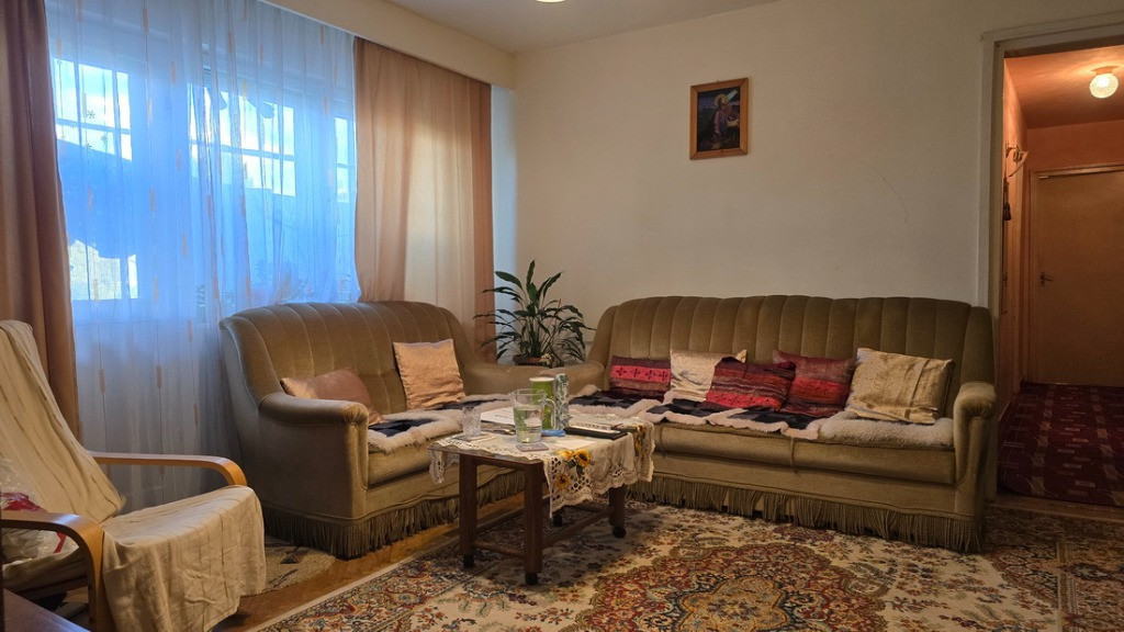 Apartament 4 camere in Deva, zona Gojdu, et 3