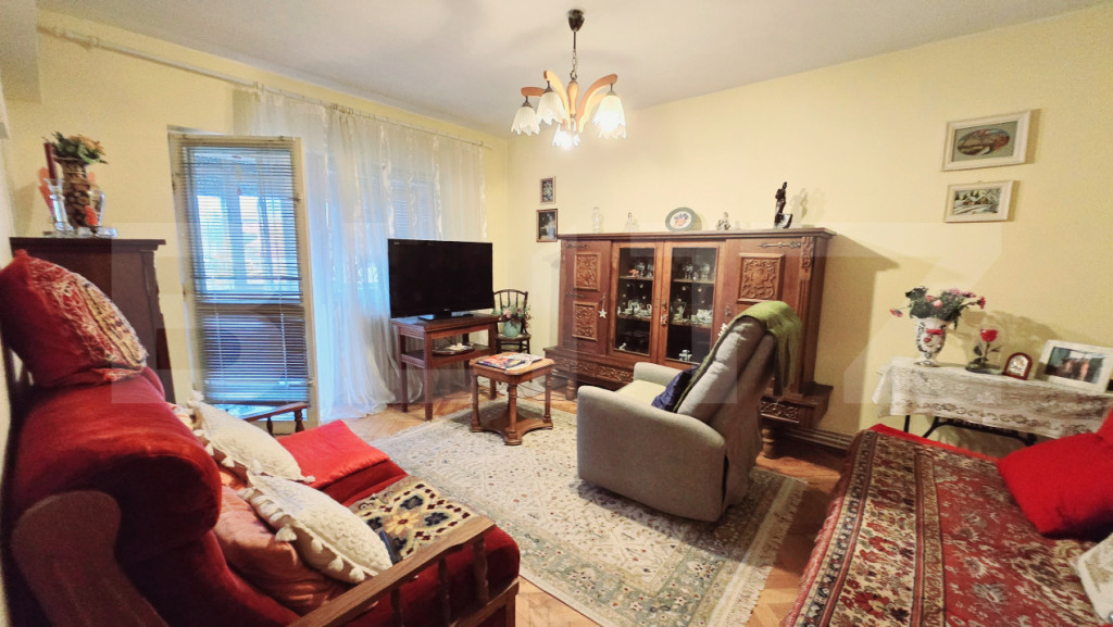 Apartament cu 4 camere,decomandat,77 mp, zona centrala, Blaj