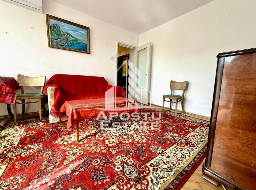 Apartament cu 3 camere, 2 balcoane, zona Iosefin