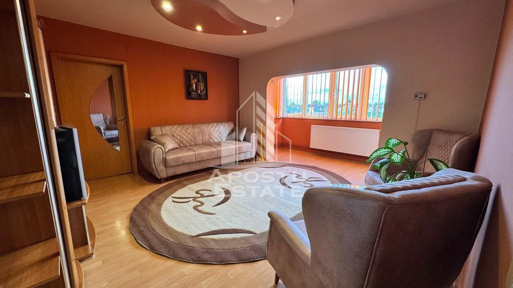 Apartament 3 camere, centrala proprie, Zona Soarelui