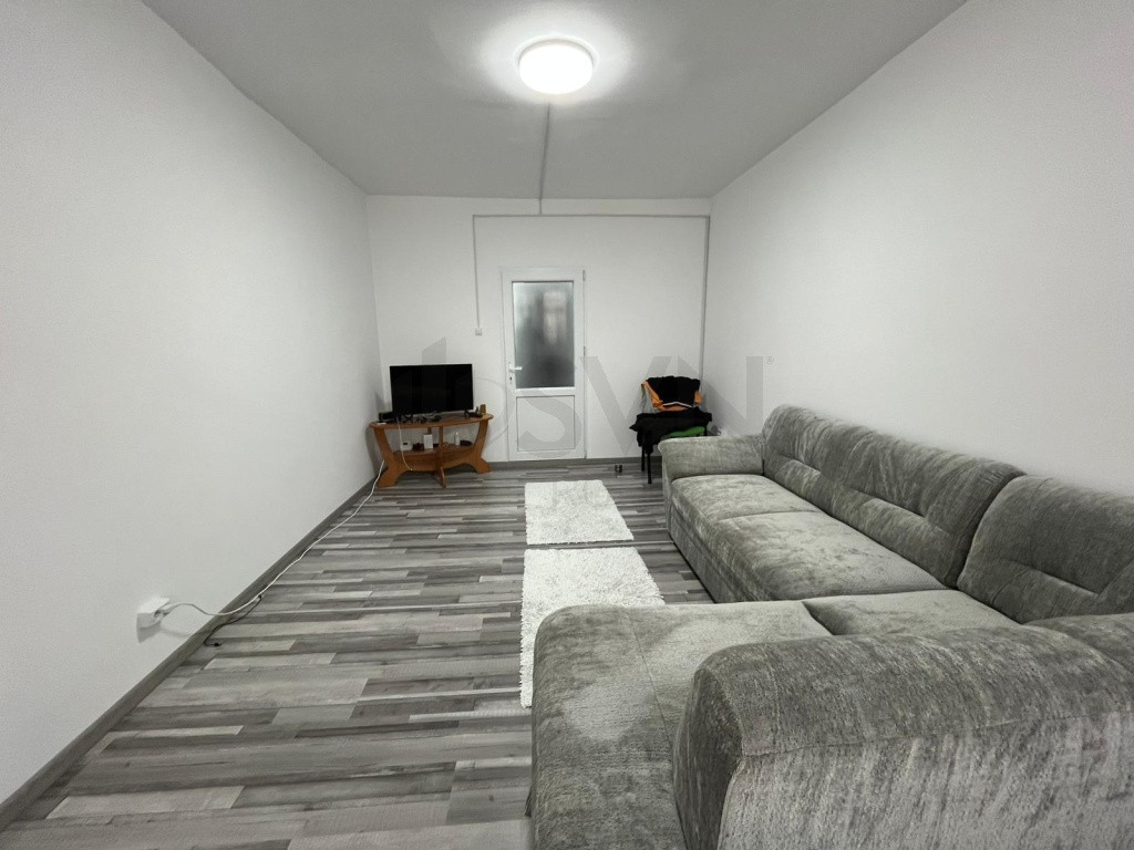 Apartament decomandat cu balcon vedere pe rasarit