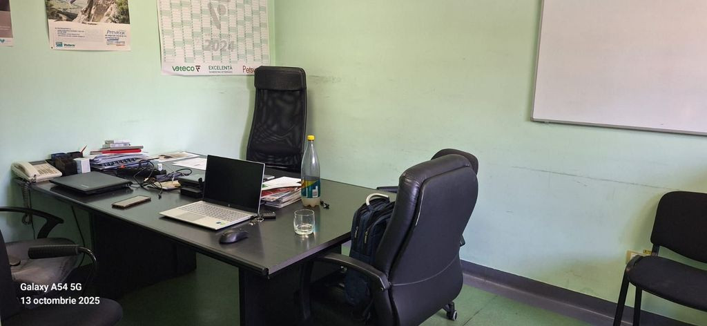 Cladire de birouri Piata Presei Libere