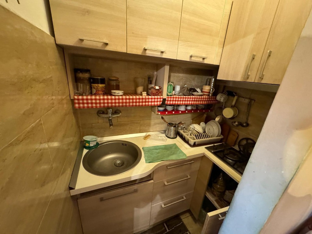 Garsonieră la casă