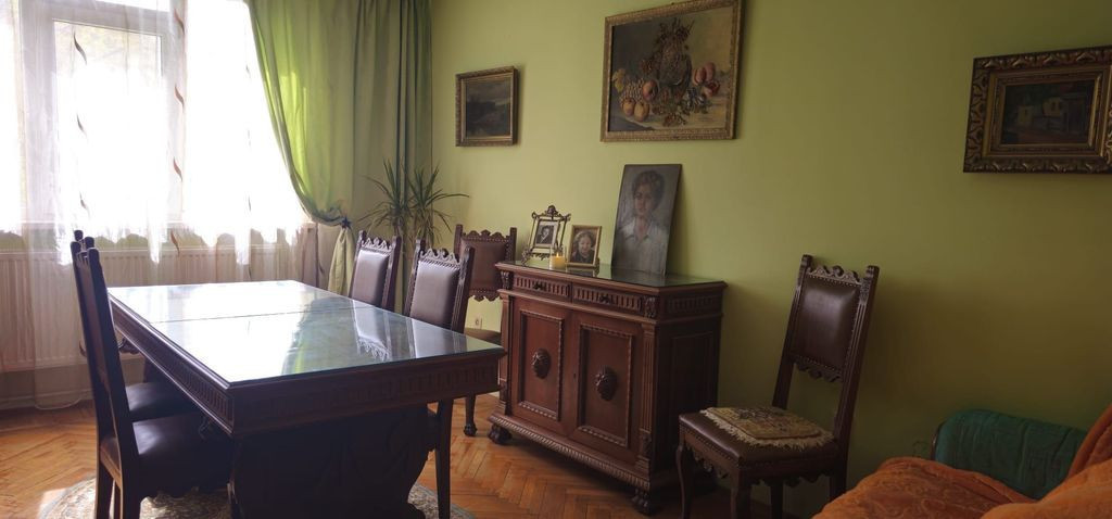 De vanzare apartament 3 camere decomandate - Tiglina 1, S...