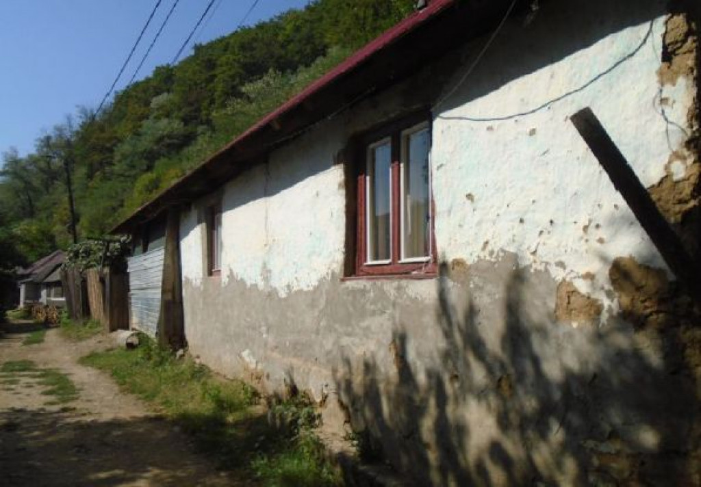 Casa si teren-Cugir, judetul Alba