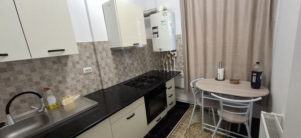 Garsoniera Constantin Brancoveanu Centrala proprie Loc de...