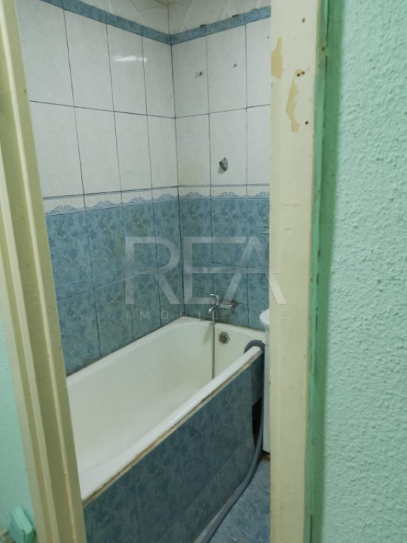 4 camere, et 3/4, anvelopat, 80mp-Drumul Taberei